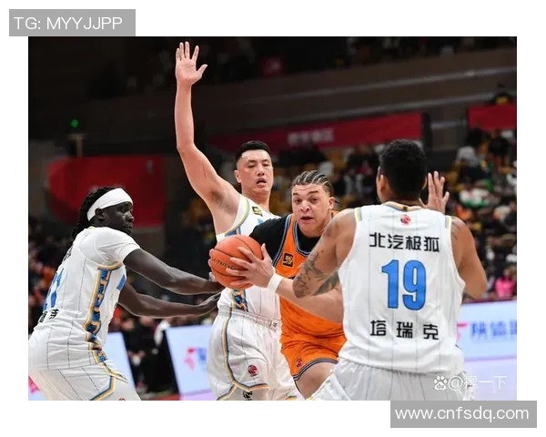 CBA精彩回放北京对阵上海全场比赛精彩瞬间重温