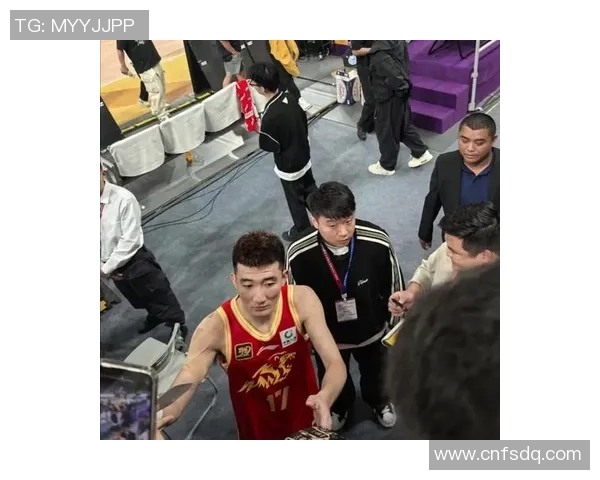 孙铭徽：从青涩新星到篮球场上的领军人物之路探索与成长